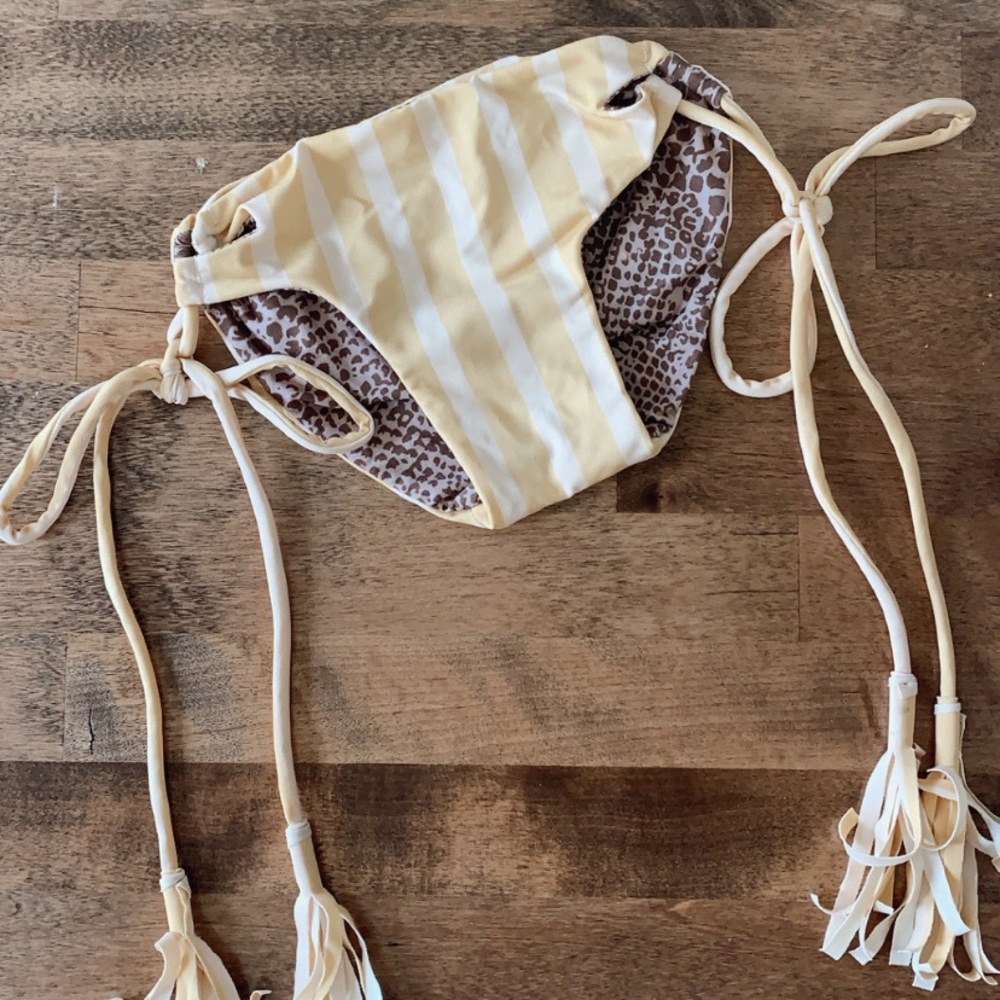 Acacia Honey Mellow Murray Bottoms